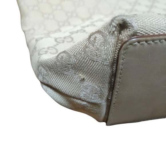 Gucci GG Ivory Canvas Handbag*** - Picture 5 of 8